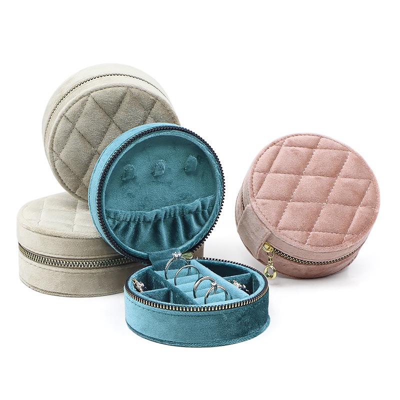 Round Diamond Velvet Travel Je - Accessories Travel Jewelry Box review and price